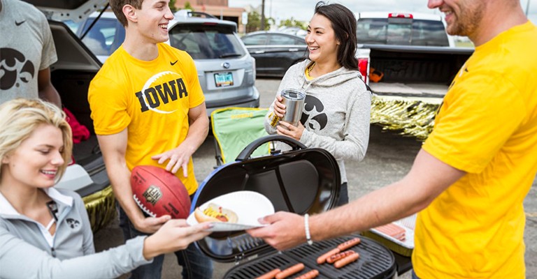fans cooking tailgate food