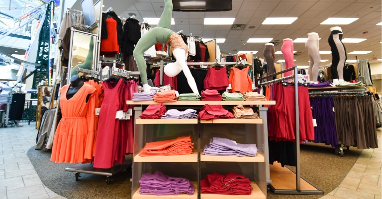 Women's Clothing & Accessories Shop at Fargo SCHEELS