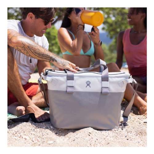 Hydro Flask 26 L Day Escape Tote Cooler