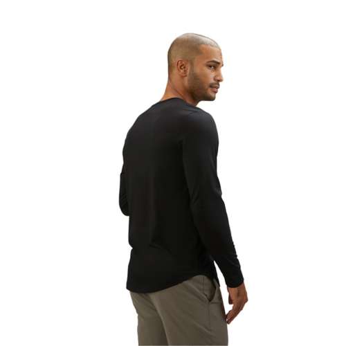 Men's CUTS AO Curve-Hem Long Sleeve T-Shirt | SCHEELS.com