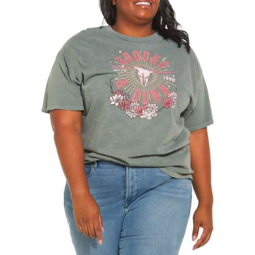 Women's Goodie Two Sleeves Plus Size Brooks N Dunn T-Shirt