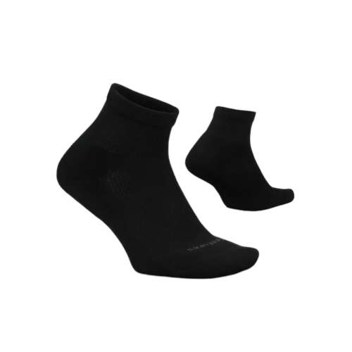 Women's Feetures Therapeutic Cushion Quarter Running Socks | SCHEELS.com