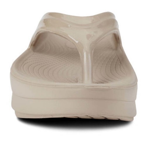 Women's OOFOS OOmega OOlala Flip Flop Recovery Flat,Flatform