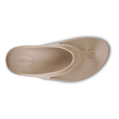 Women's OOFOS OOmega OOlala Flip Flop Recovery Sandals