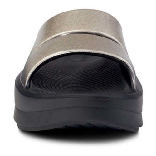 靴 oofos oomega ooahh 26.0 Amazon.com | OOFOS OOmega OOahh Recovery Sandal, Black