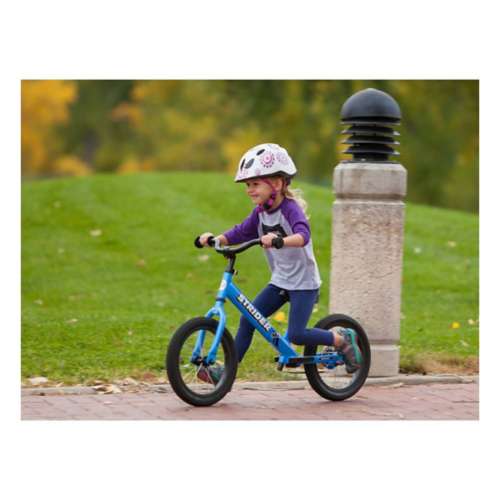 Strider bike discount 4 year old