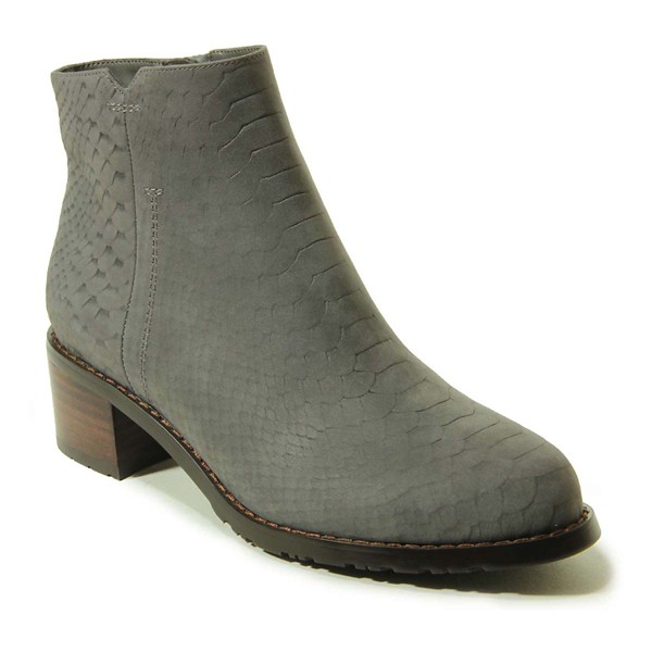 Women's Vaneli Udette Wind Resistant Boots product image