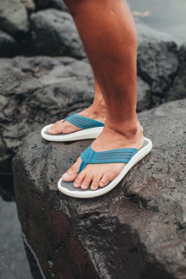 olukai ulele slate blue