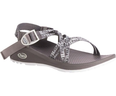 scheels chacos