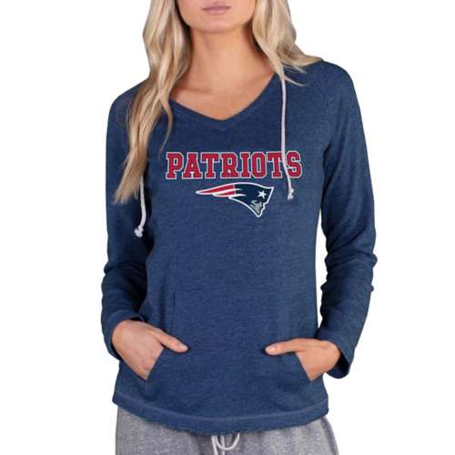 Concepts Sport Women's New England Patriots Mainstream Hoodie