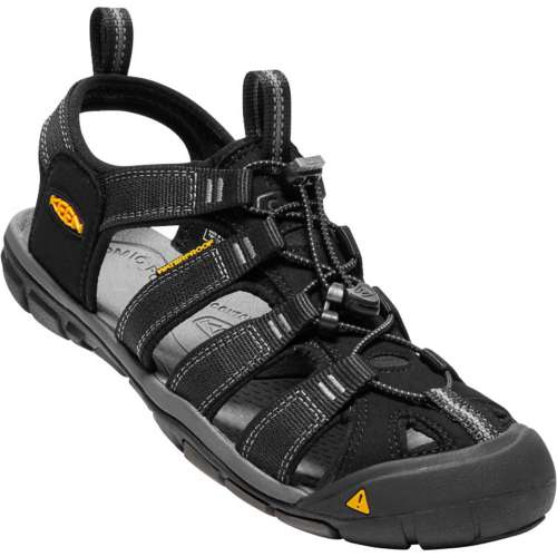 Men's KEEN Clearwater CNX Closed Toe Water Sandals