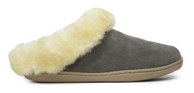 minnetonka sheepskin mule
