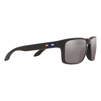 oakley holbrook flag