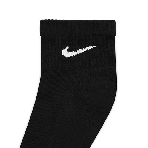 Nike Everyday Plus Medium Cushion 3 Pack Quarter Socks - Primary Image