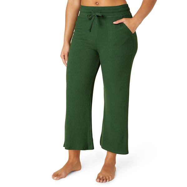Women's Beyond Yoga Free Flow Wide Crop Sweatpants product image