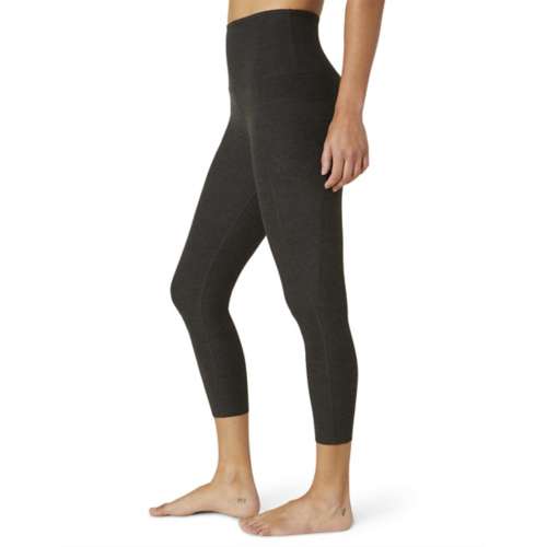 Women's Beyond Yoga Spacedye Out Of Pocket High Waisted Capri Leggings