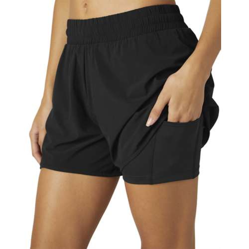 Women's Beyond Yoga Stretch Woven In Stride Lined Shorts