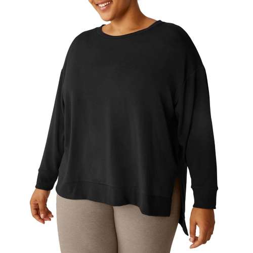 Women's Beyond Yoga Plus Size Off Duty Crewneck Sweatshirt