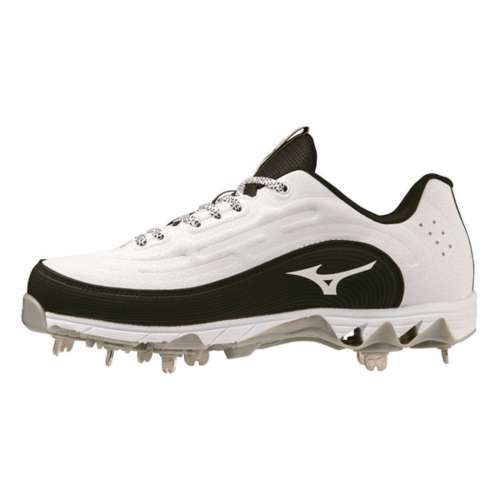 Women's Mizuno Swift 8 Low Metal Softball Cleats