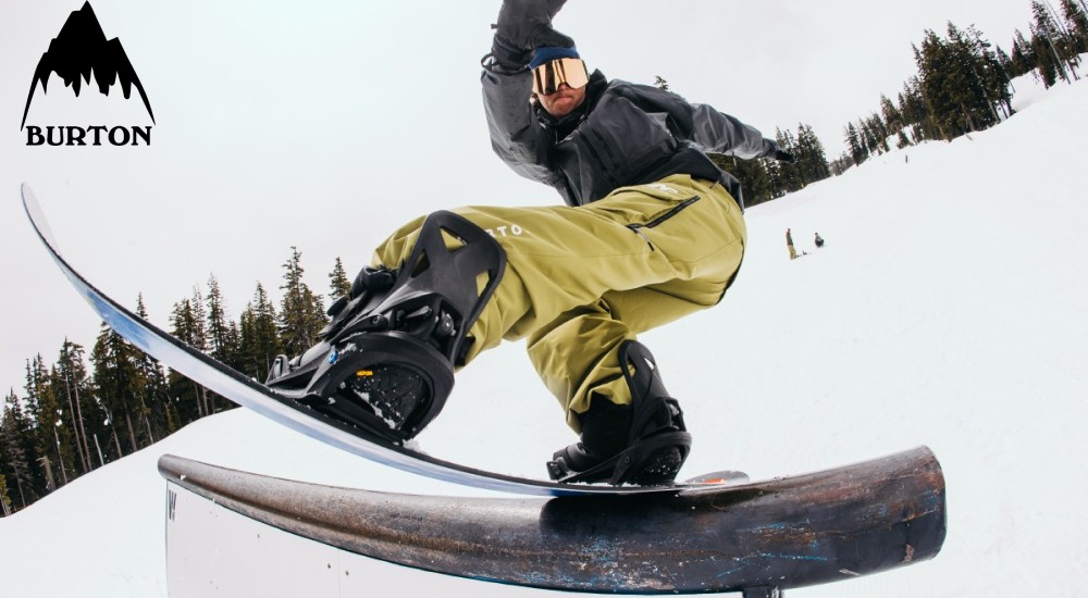 snowboarder snowboarding 