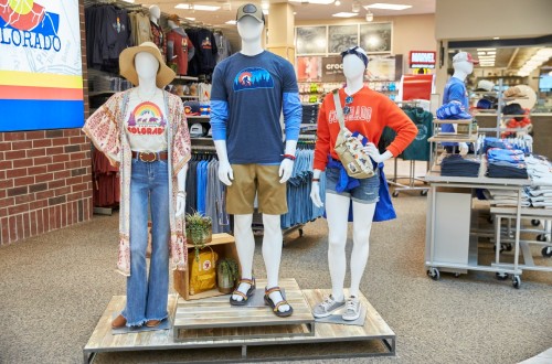 Clothing at Colorado Springs SCHEELS