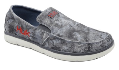 huk slip on shoes