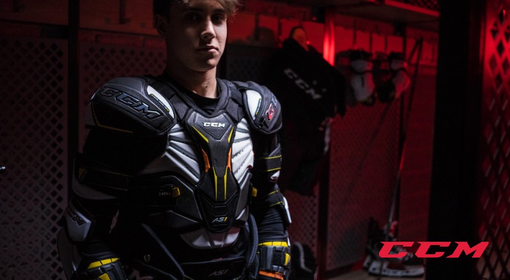 How to Choose Hockey Shoulder Pads