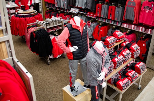 Fan Shop at Lincoln SCHEELS