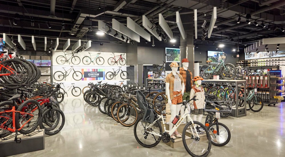 the front of the bike shop at meridian 