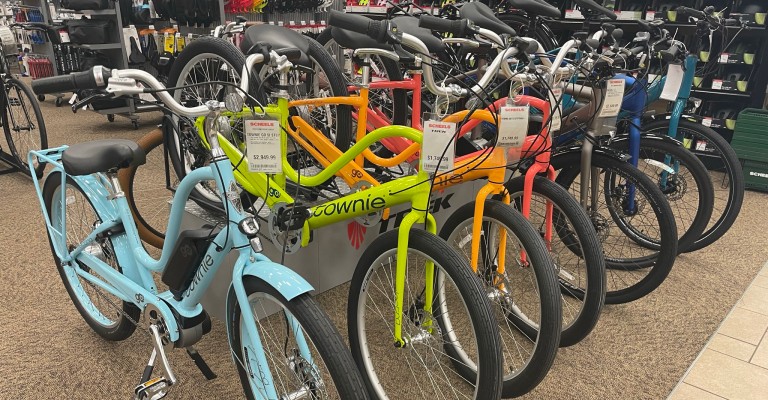 Bikes for sale at Cedar Falls SCHEELS