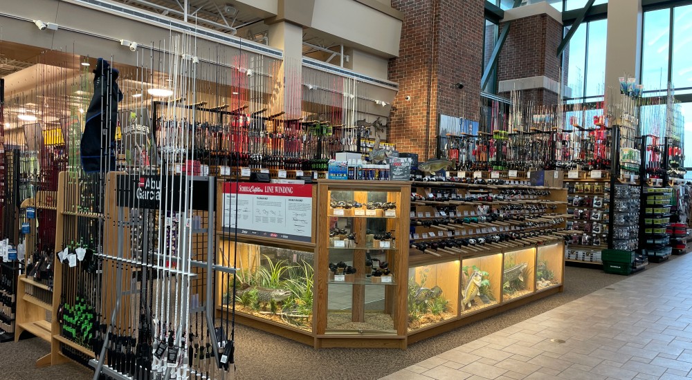 Fishing Shop at Cedar Falls SCHEELS