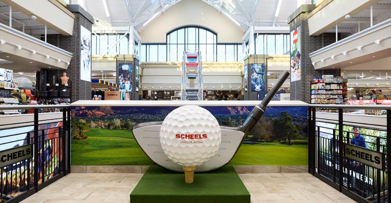 the golf photo op at chandler scheels