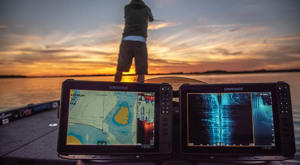 Fish finders featuring side imaging technology