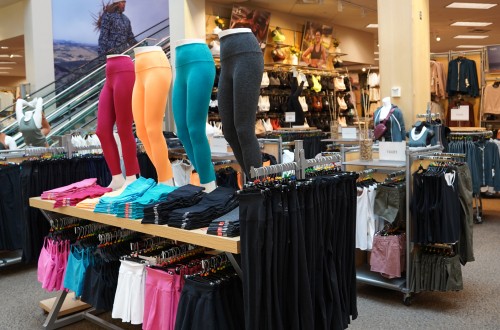 Women's Clothing & Accessories Shop at Fargo SCHEELS