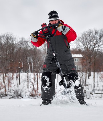 Eskimo Dual Flat Blade Ice Fishing Hand Auger with Blade Protector - Red, 1  ct - Fred Meyer